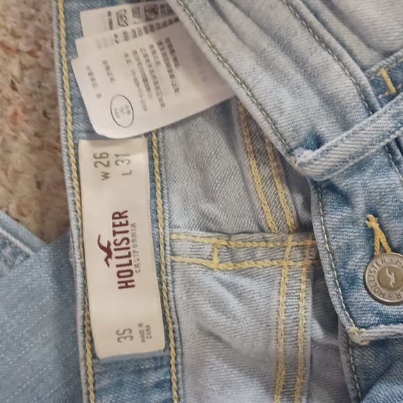 1 pr American eagle outfitter jeans and 1 pr hollister jeans - Picture 11 of 12